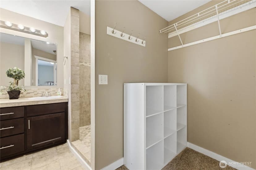 Property photo for 6911 Vandermark Road E, Bonney Lake photo 22