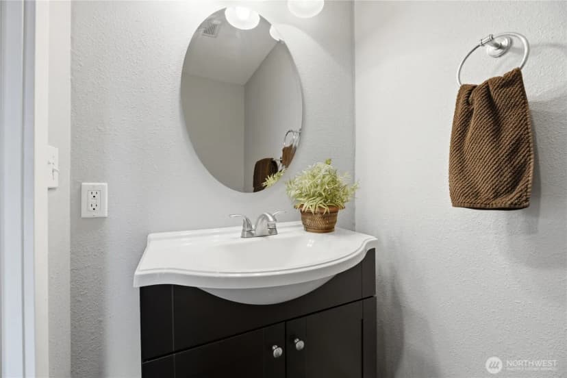 Property photo for 6911 Vandermark Road E, Bonney Lake photo 15