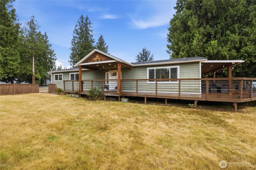 Property photo for 6911 Vandermark Road E, Bonney Lake