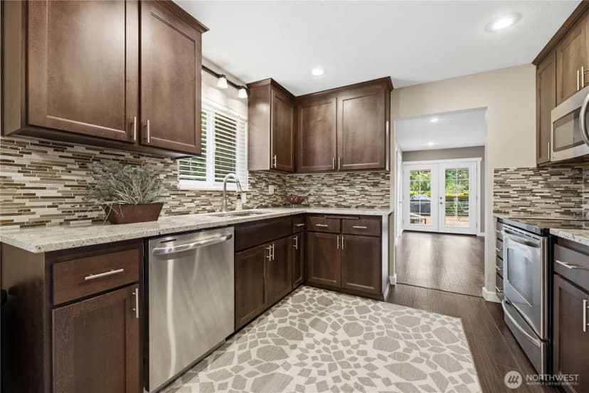 Property photo for 6911 Vandermark Road E, Bonney Lake photo 12