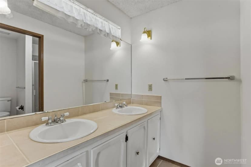Property photo for 611 Sw 293rd Street, Federal Way photo 18