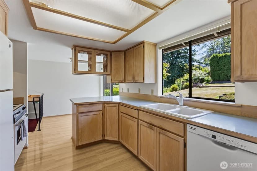 Property photo for 611 Sw 293rd Street, Federal Way photo 9
