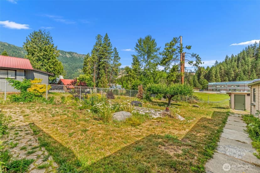 Property photo for 826 Pine Street, Leavenworth photo 26
