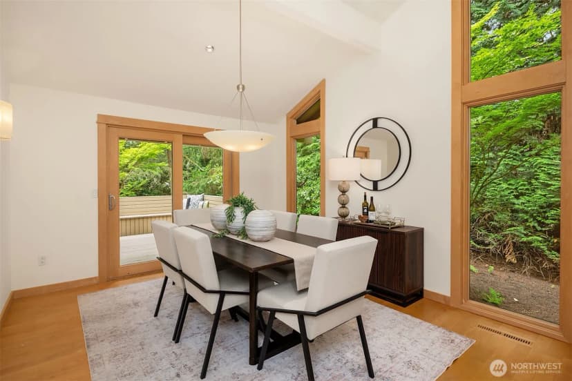 Property photo for 12820 Ne 39th Street, Bellevue photo 6