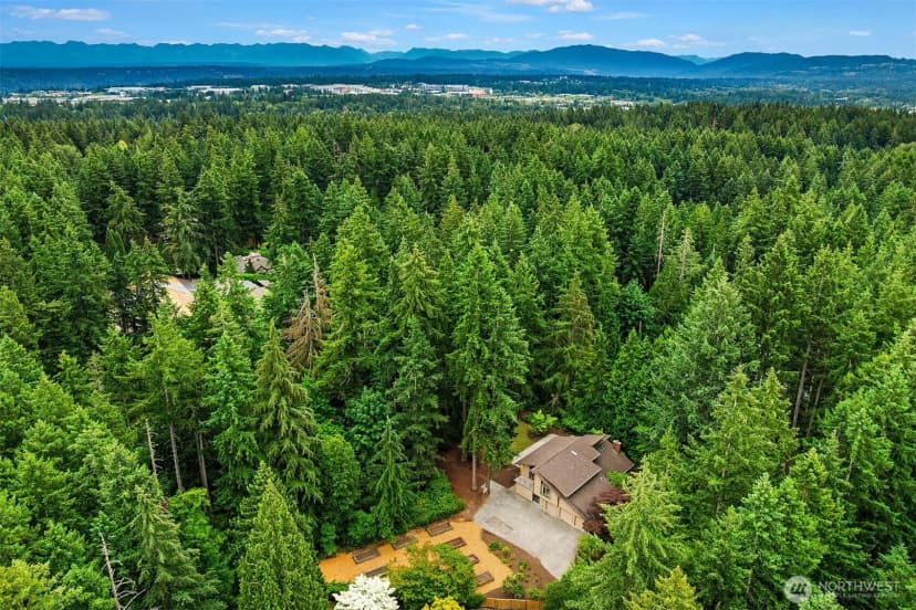 Property photo for 12820 Ne 39th Street, Bellevue photo 37