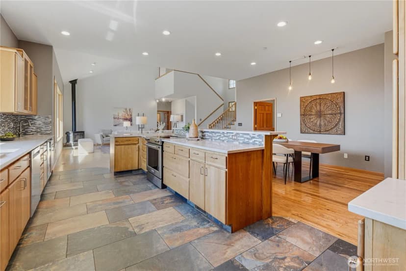 Property photo for 323 Stoneybrook Lane, Wenatchee photo 9