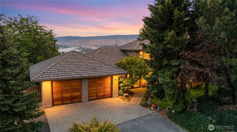 Property photo for 323 Stoneybrook Lane, Wenatchee photo 34
