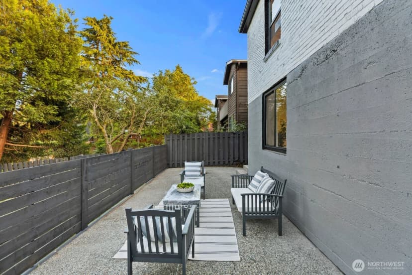 Property photo for 8216 Interlake Avenue N, Seattle photo 25