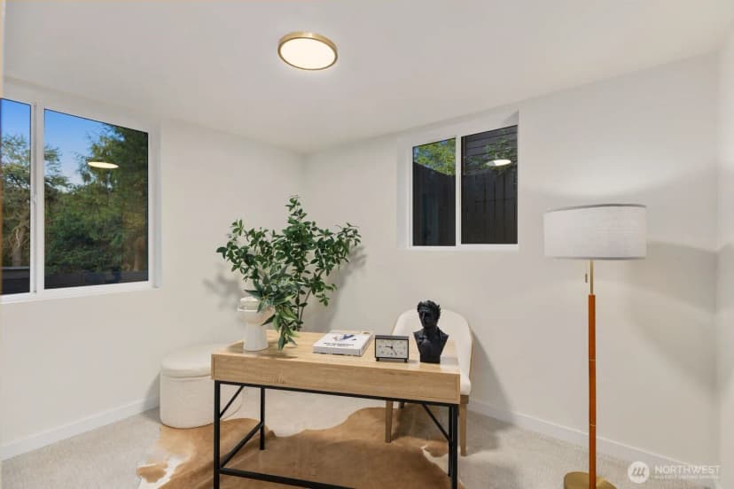 Property photo for 8216 Interlake Avenue N, Seattle photo 19