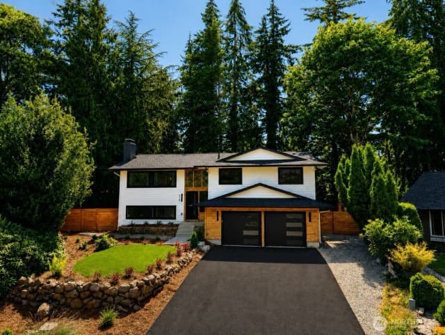 Property photo for 510 223rd St Street Sw, Bothell photo 2