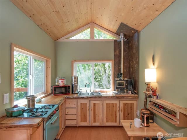 Property photo for 663 Glass Road, Port Angeles photo 4