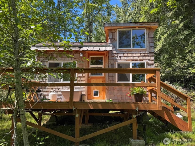 Property photo for 663 Glass Road, Port Angeles