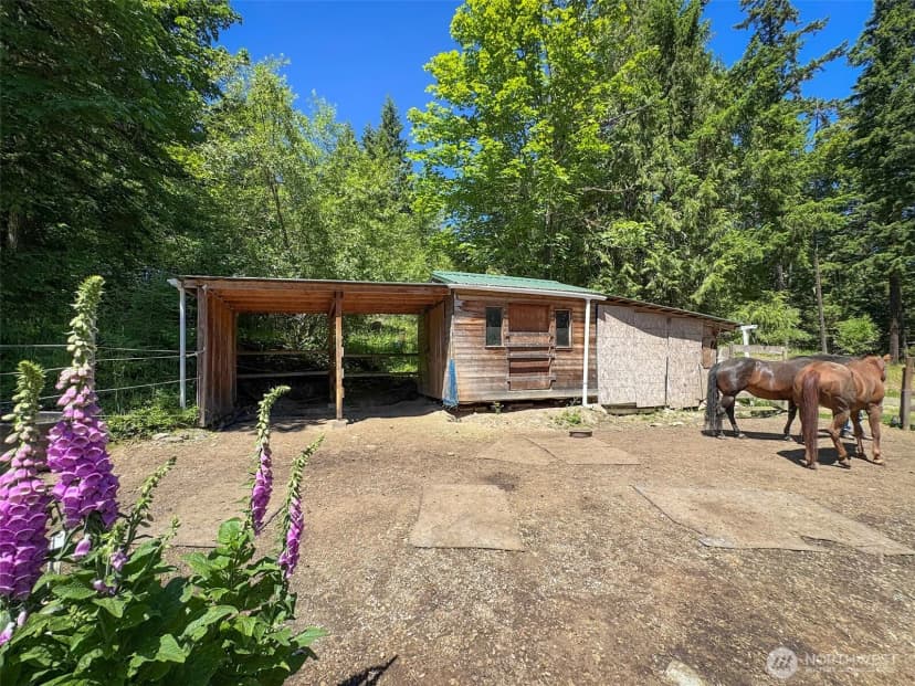 Property photo for 663 Glass Road, Port Angeles photo 24