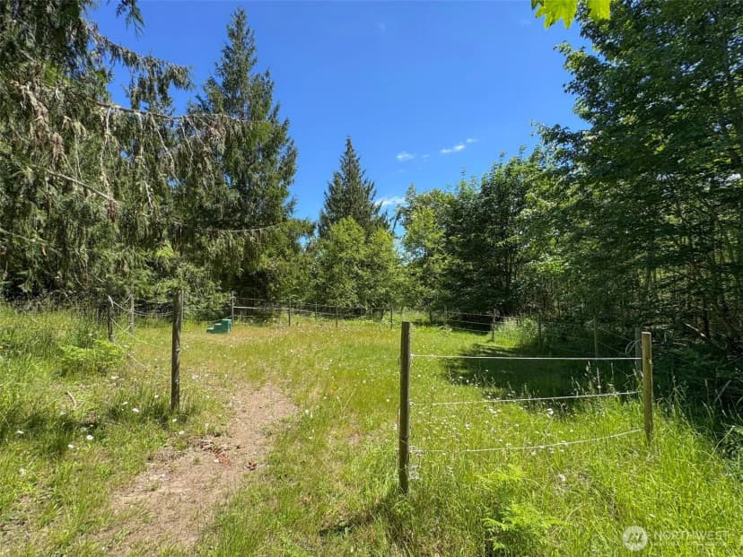 Property photo for 663 Glass Road, Port Angeles photo 31
