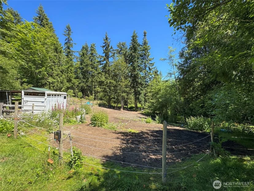 Property photo for 663 Glass Road, Port Angeles photo 23