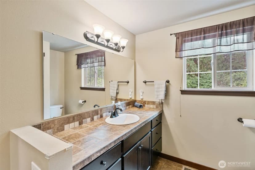 Property photo for 4041 61st Court Sw, Olympia photo 17