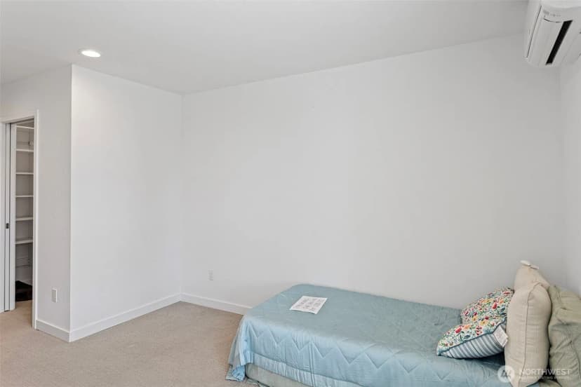 Property photo for 604 Nw 77th Street #d, Seattle photo 24