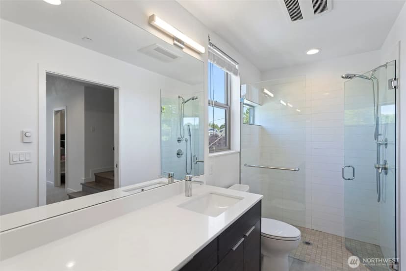 Property photo for 604 Nw 77th Street #d, Seattle photo 29