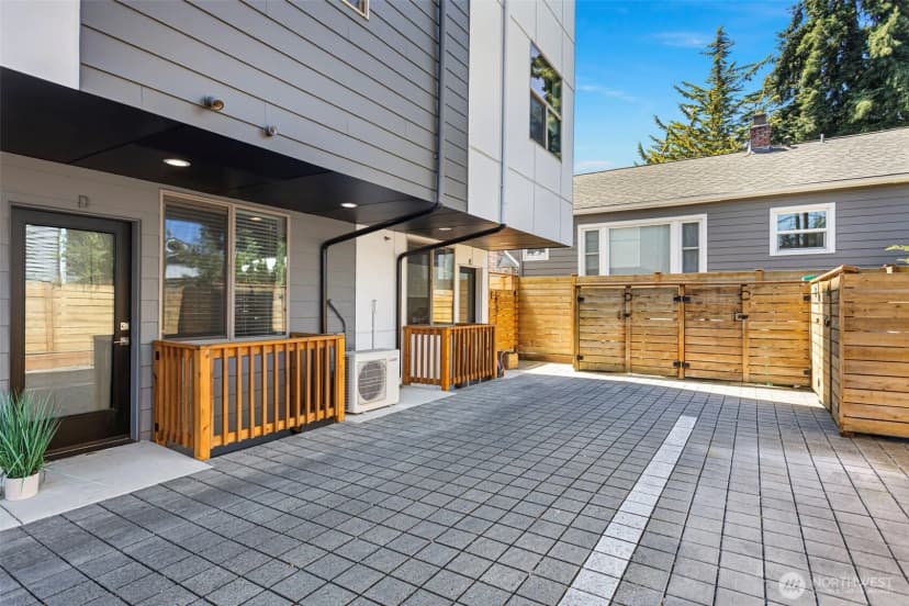 Property photo for 604 Nw 77th Street #d, Seattle photo 30