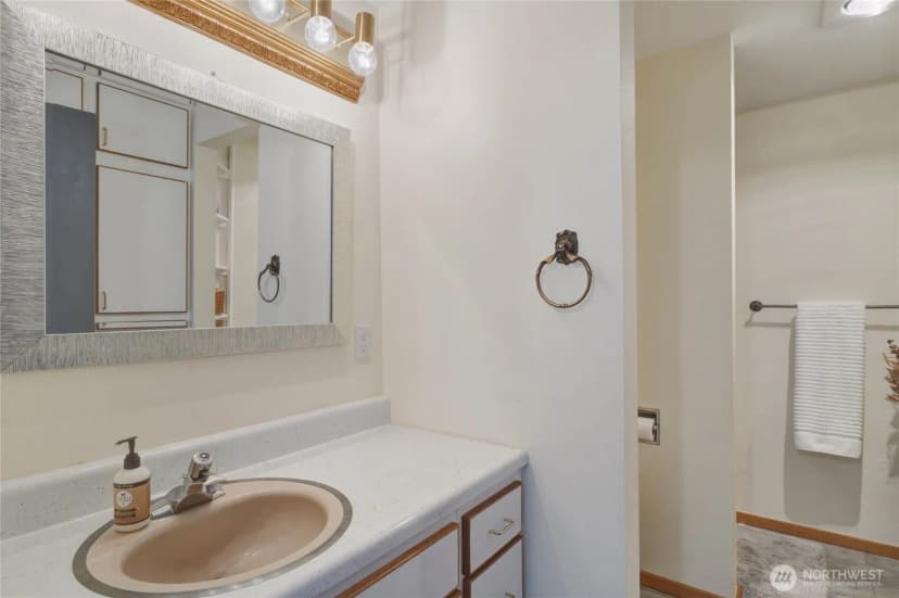 Property photo for 330 Sunnyslope Heights, Wenatchee photo 29