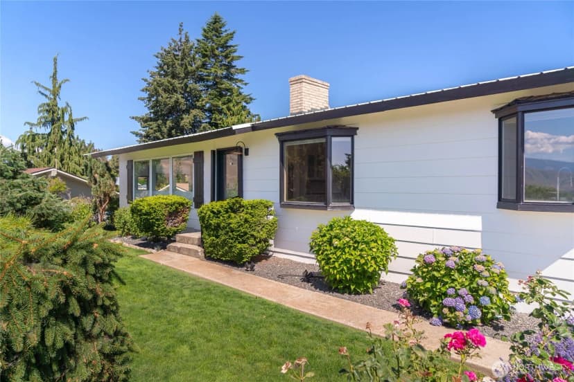 Property photo for 330 Sunnyslope Heights, Wenatchee photo 5