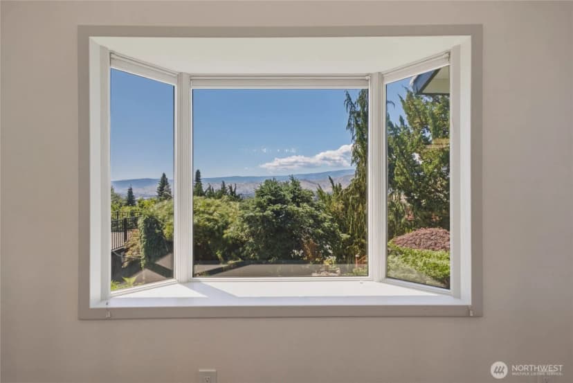 Property photo for 330 Sunnyslope Heights, Wenatchee photo 11
