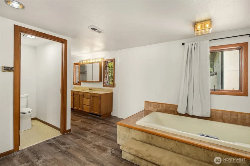 Property photo for 2714 Sw 152nd Pl, Burien photo 15