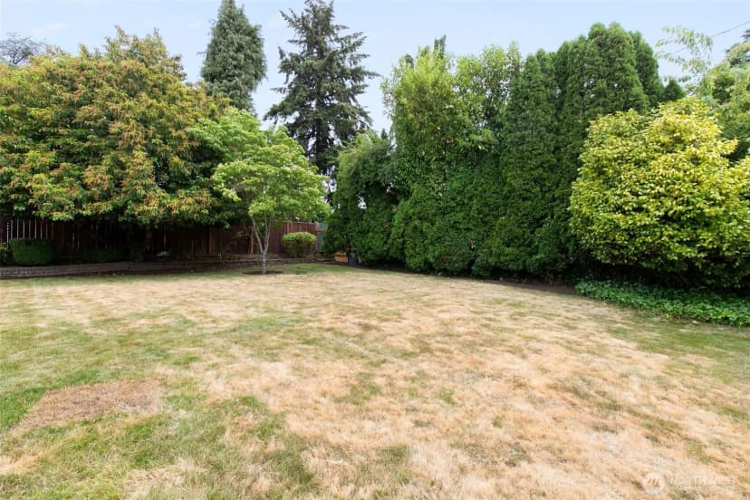 Property photo for 6050 43rd Avenue Ne, Seattle photo 12