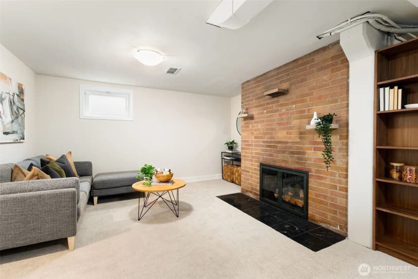 Property photo for 6050 43rd Avenue Ne, Seattle photo 31