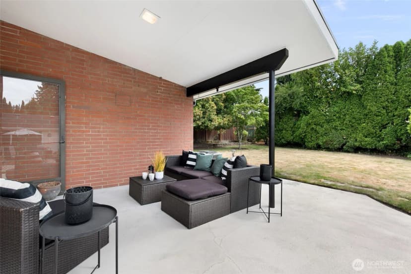 Property photo for 6050 43rd Avenue Ne, Seattle photo 11