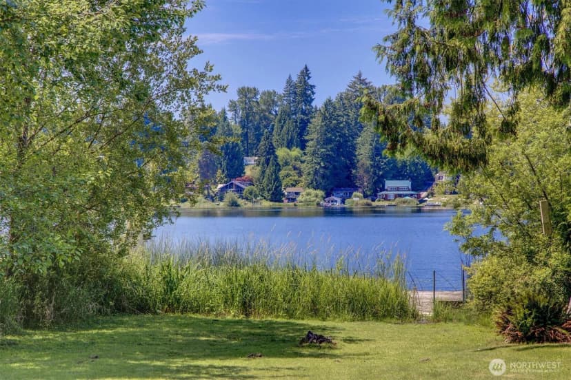 Property photo for 11321 E Lake Joy Drive Ne, Carnation photo 26