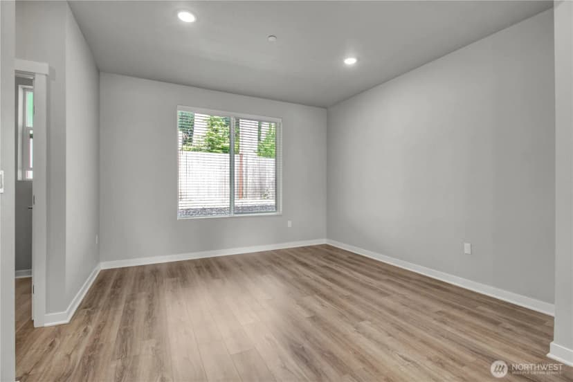 Property photo for 2014 101st Avenue Se #5, Lake Stevens photo 9