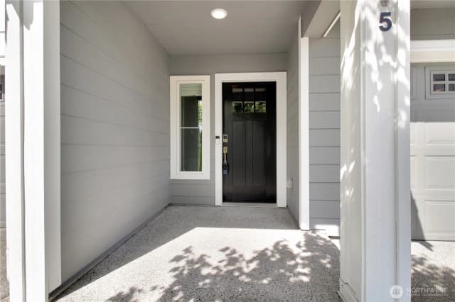 Property photo for 2014 101st Avenue Se #5, Lake Stevens photo 3