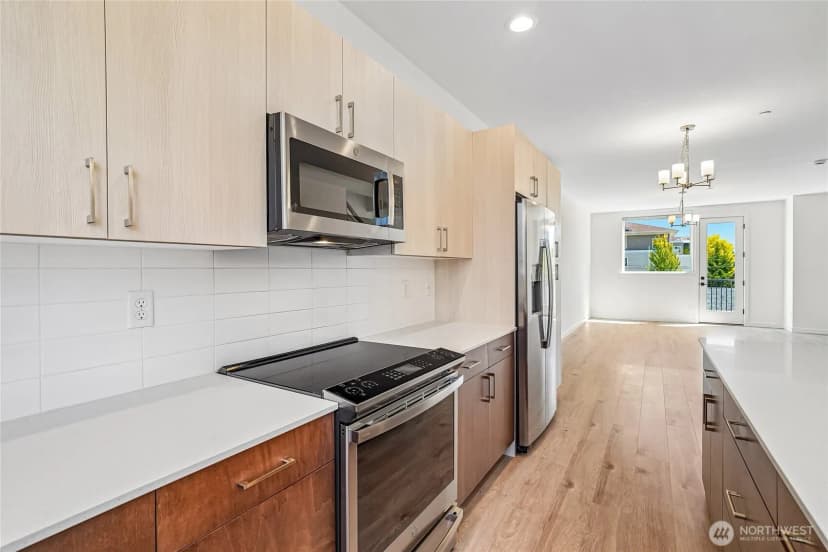 Property photo for 22906 56th Avenue W #d, Mountlake Terrace photo 10