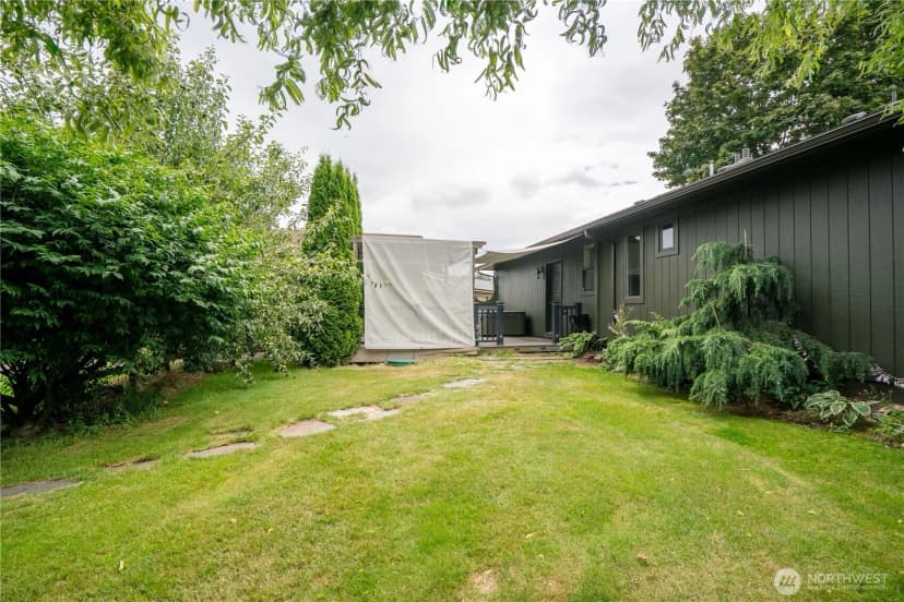 Property photo for 1724 Haveman Road, Lynden photo 23