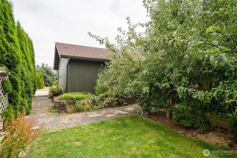 Property photo for 1724 Haveman Road, Lynden photo 24