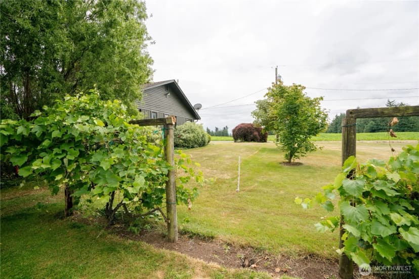 Property photo for 1724 Haveman Road, Lynden photo 27
