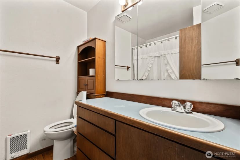 Property photo for 1724 Haveman Road, Lynden photo 17