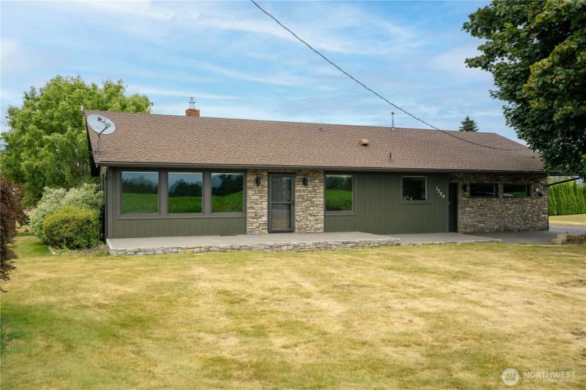 Property photo for 1724 Haveman Road, Lynden photo 3