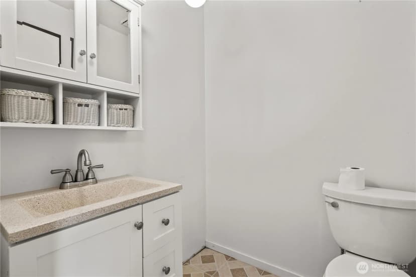 Property photo for 1724 Haveman Road, Lynden photo 11
