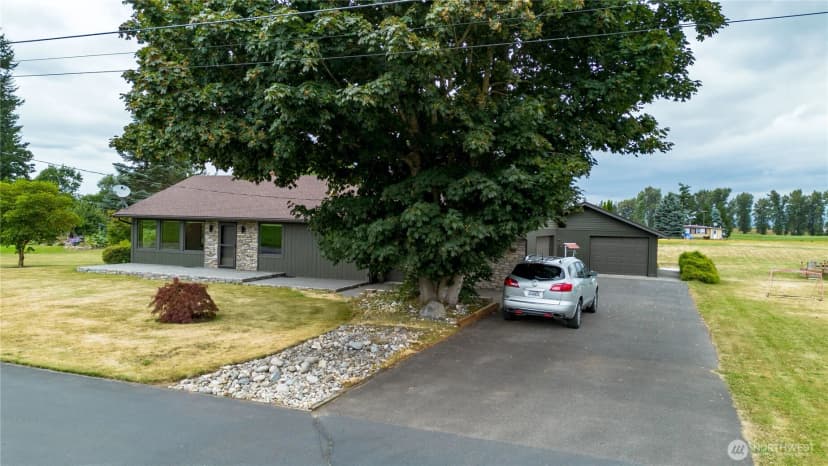 Property photo for 1724 Haveman Road, Lynden photo 2