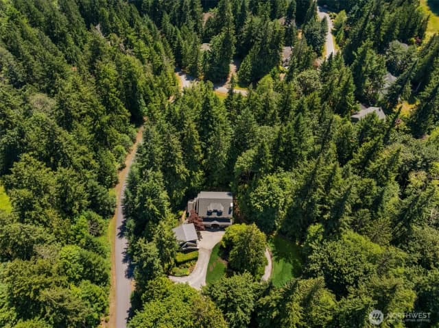 Property photo for 8363 Ne Sumanee Place, Bainbridge Island photo 2