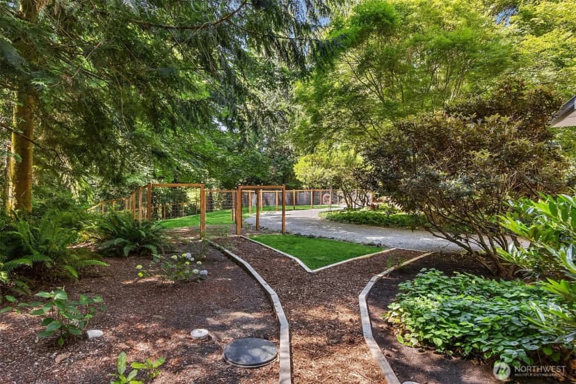 Property photo for 8363 Ne Sumanee Place, Bainbridge Island photo 38
