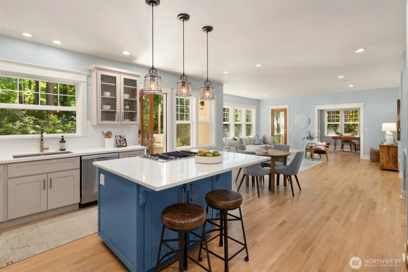 Property photo for 8363 Ne Sumanee Place, Bainbridge Island photo 13