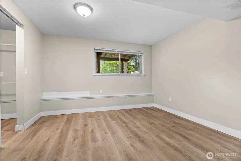 Property photo for 7507 66th Avenue W, Lakewood photo 24