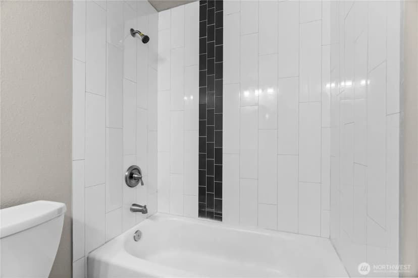Property photo for 7507 66th Avenue W, Lakewood photo 21
