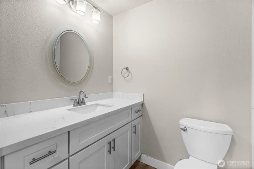 Property photo for 7507 66th Avenue W, Lakewood photo 20