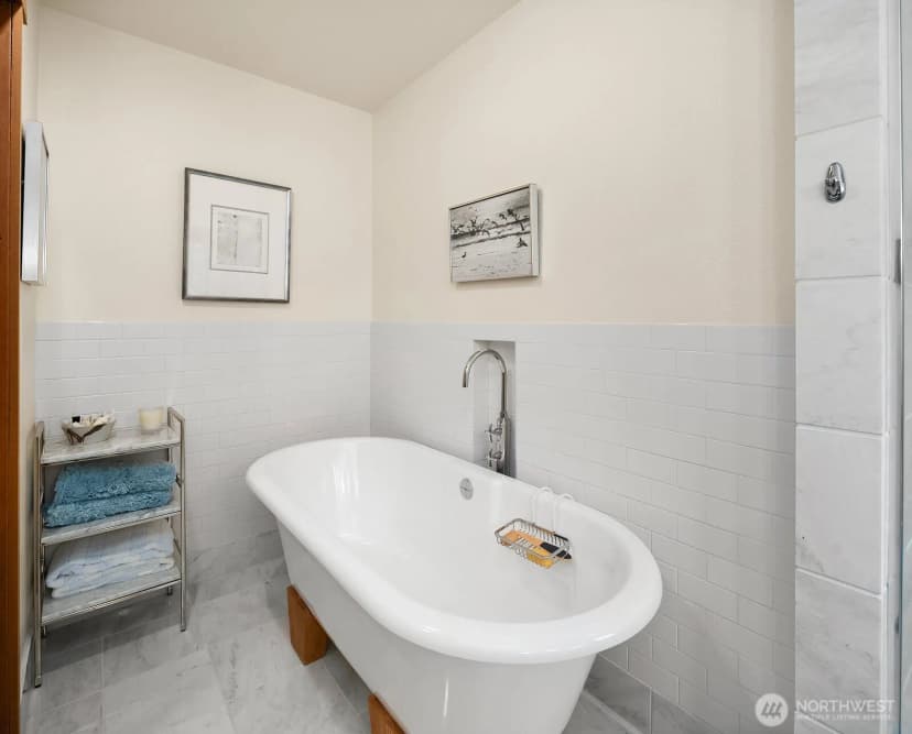 Property photo for 3825 132nd Avenue Ne, Bellevue photo 21