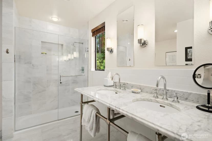 Property photo for 3825 132nd Avenue Ne, Bellevue photo 20