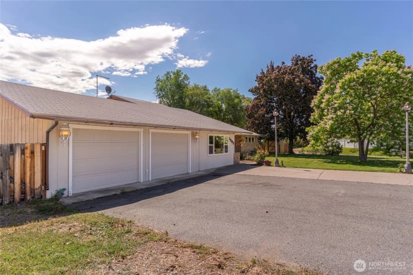Property photo for 1903 Deerpath Drive, Oroville photo 38